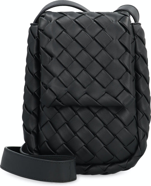 Men's Cobble Intrecciato Nappa Crossbody Bag in Black | 776209V3BD1 Color 8803