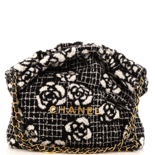 CHANEL 22 Chain Hobo Quilted Camellia Cashmere Small