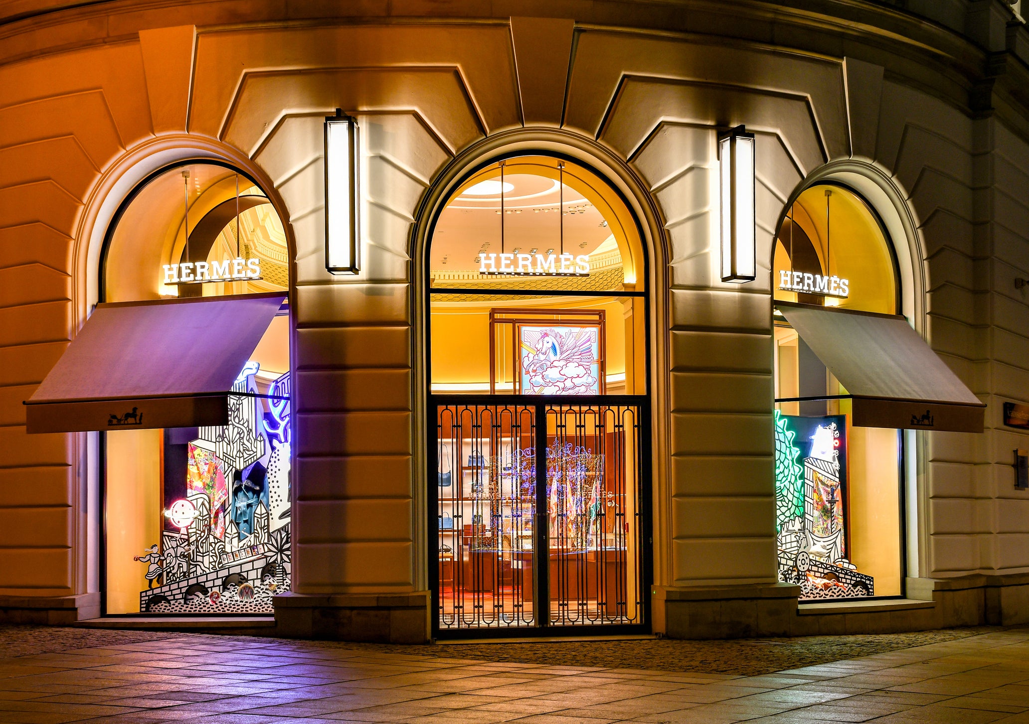 Discovering the Ideal Size for Your Needs: Guide to Stylish and Versatile Bags Discovering the Ideal Size for Your Needs: Guide to Stylish and Versatile Bags