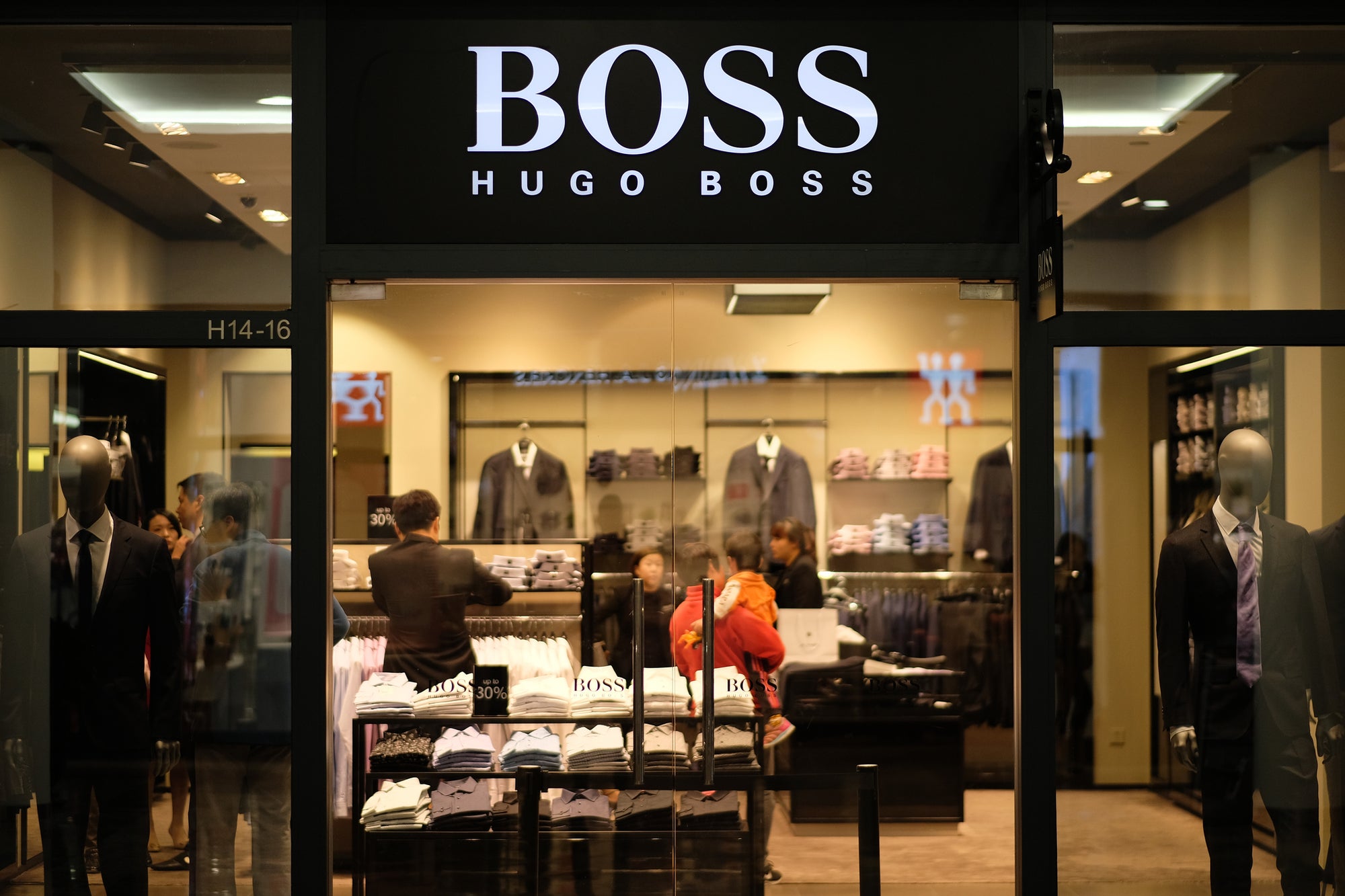Boss Handbags - The Ultimate Buying Guide