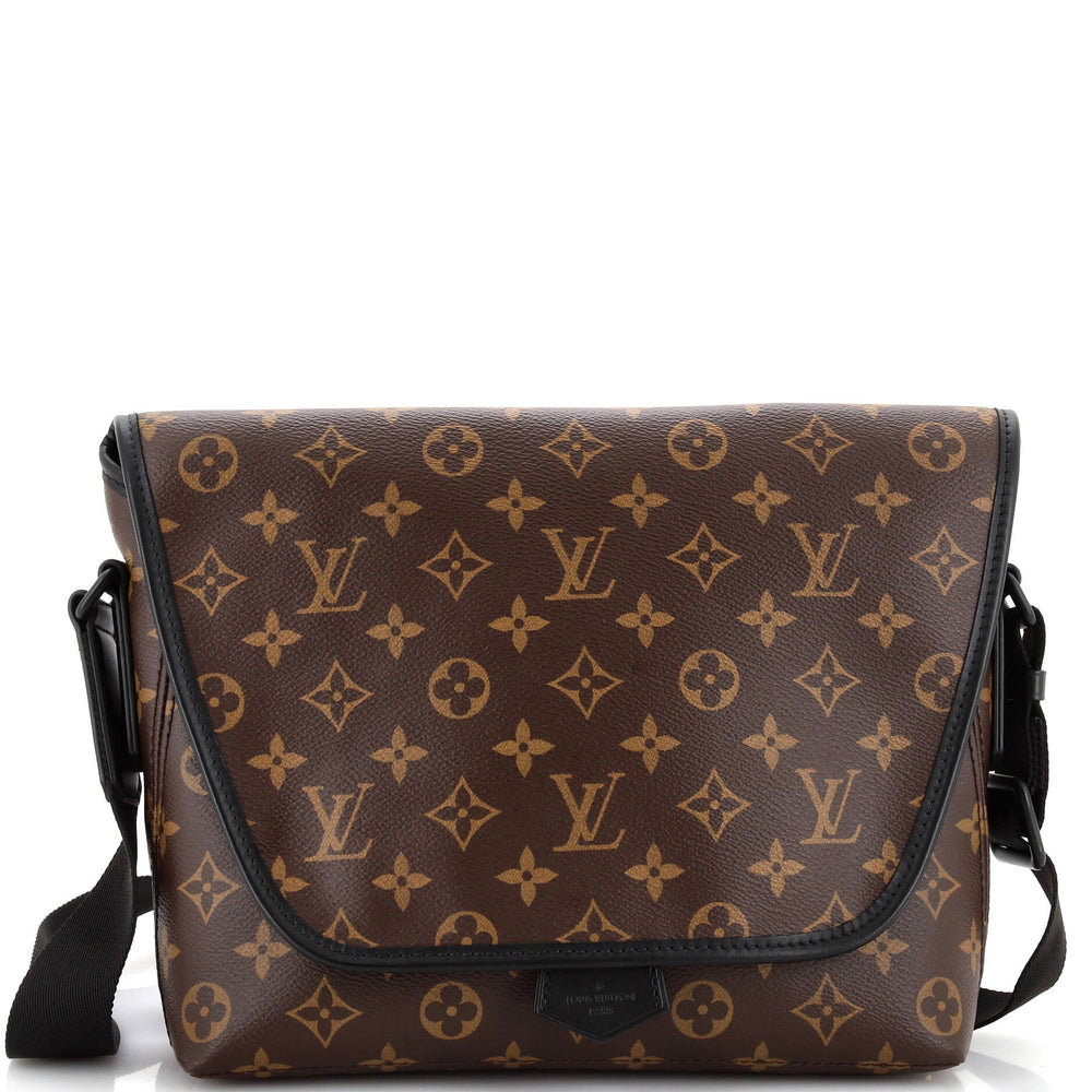 Magnetic Messenger Bag Macassar Monogram Canvas