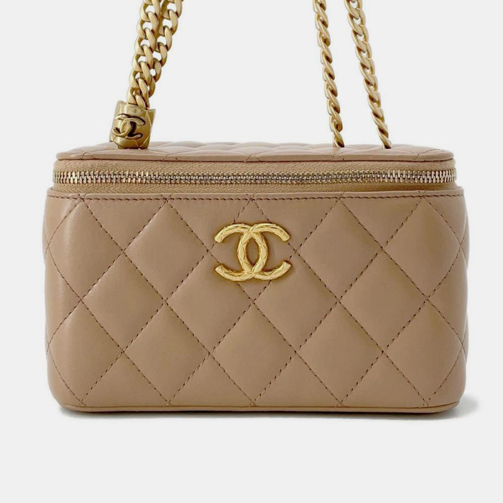 Chanel Beige Lambskin Matelasse WChain Vanity Case