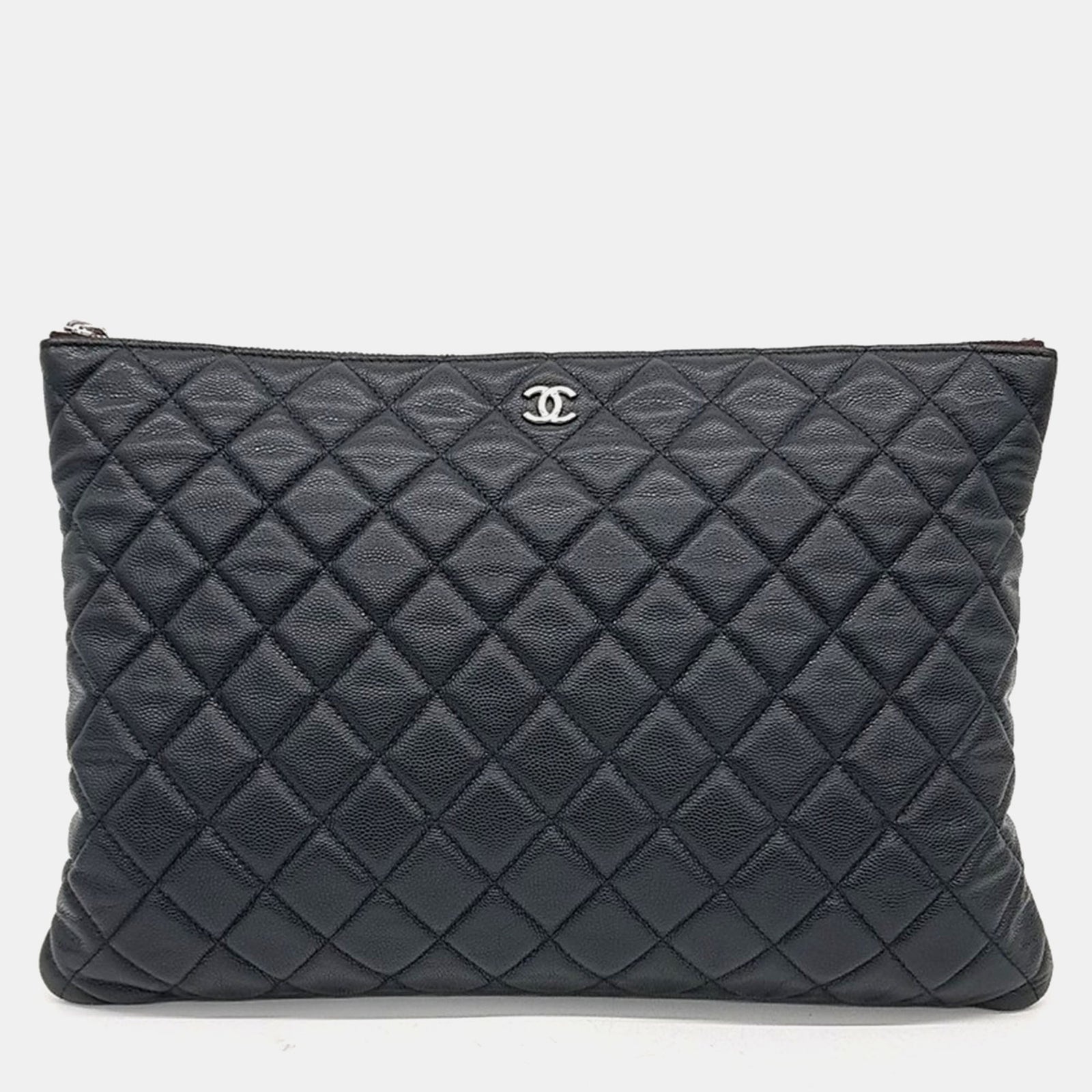 Chanel Große Caviar-Clutch