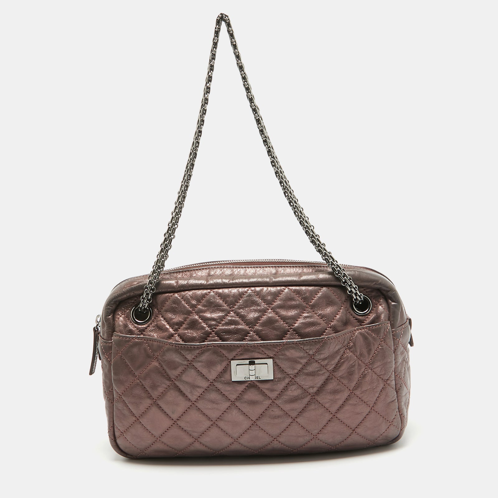 Chanel Sac pour appareil photo 2.55 en cuir matelassé rose métallisé réédition