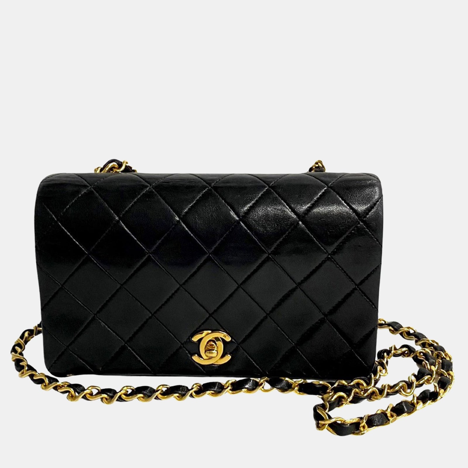 Chanel Schwarze, gesteppte Schultertasche mit durchgehender Klappe aus Lammleder