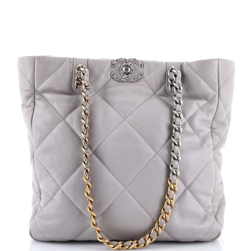 CHANEL 19 Shopping Bag Quilted Leather Medium