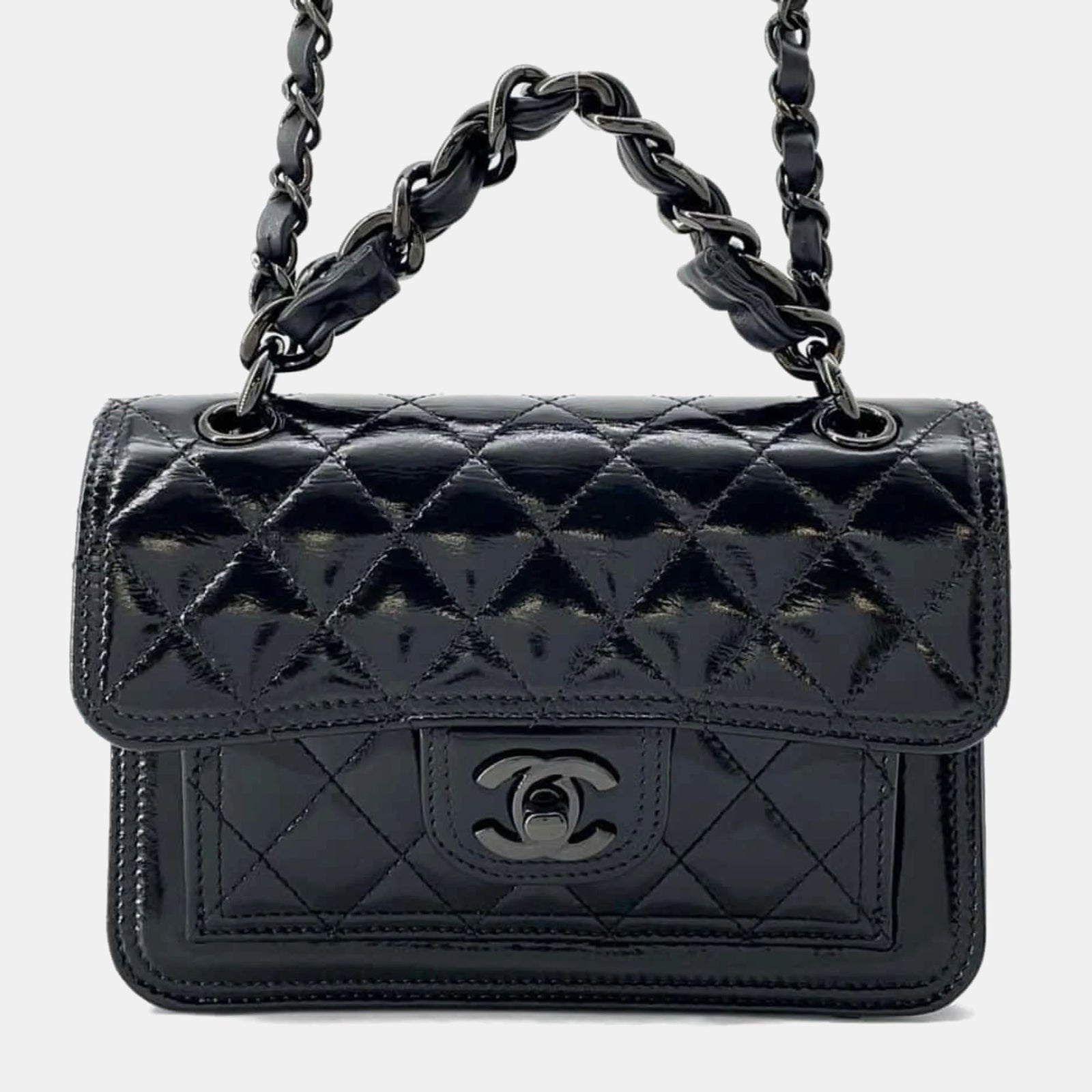 Chanel Sac à rabat en cuir verni noir So Black