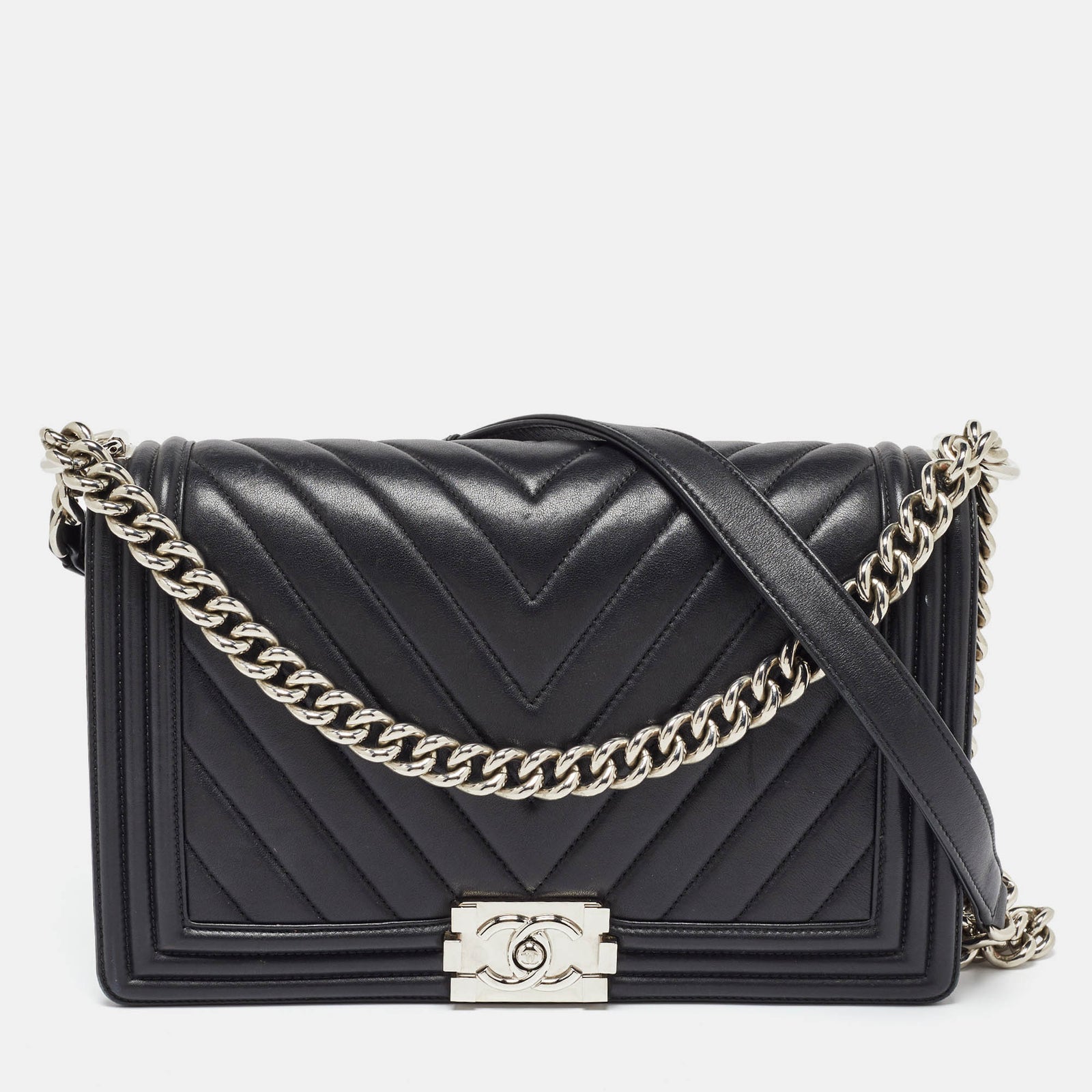 Chanel Sac pour garçon de taille moyenne en cuir matelassé noir