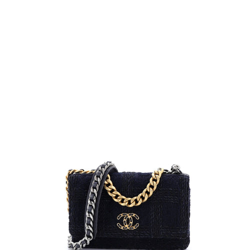 CHANEL 19 Wallet on Chain Quilted Tweed