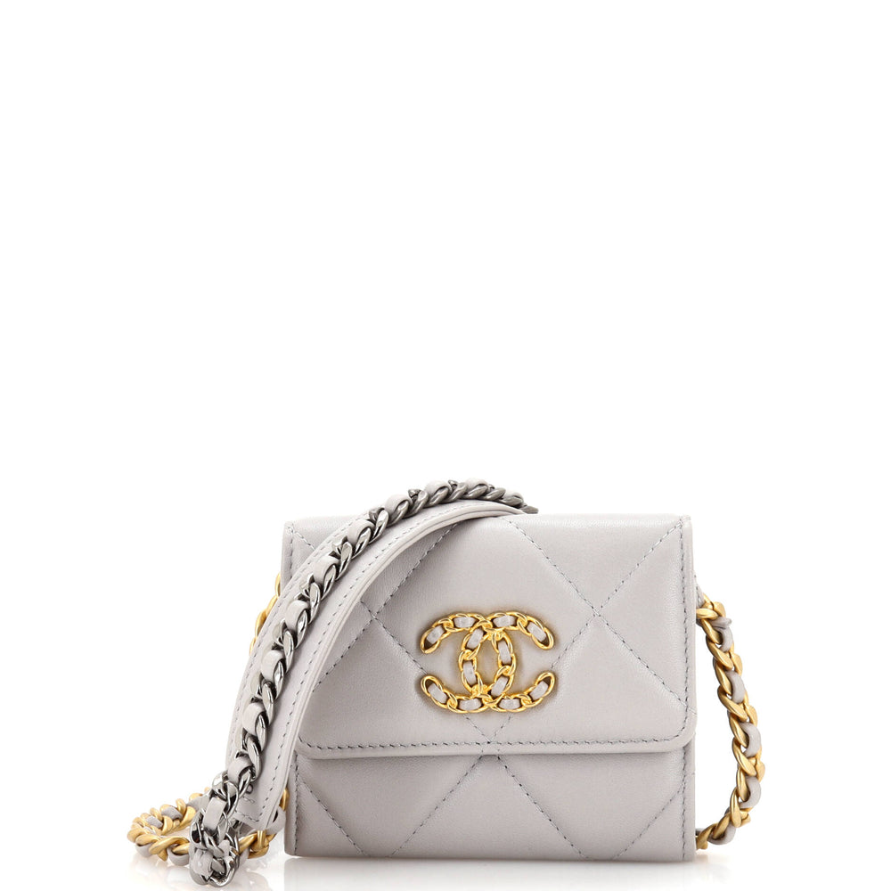 CHANEL 19 Card Holder on Chain Quilted Leather