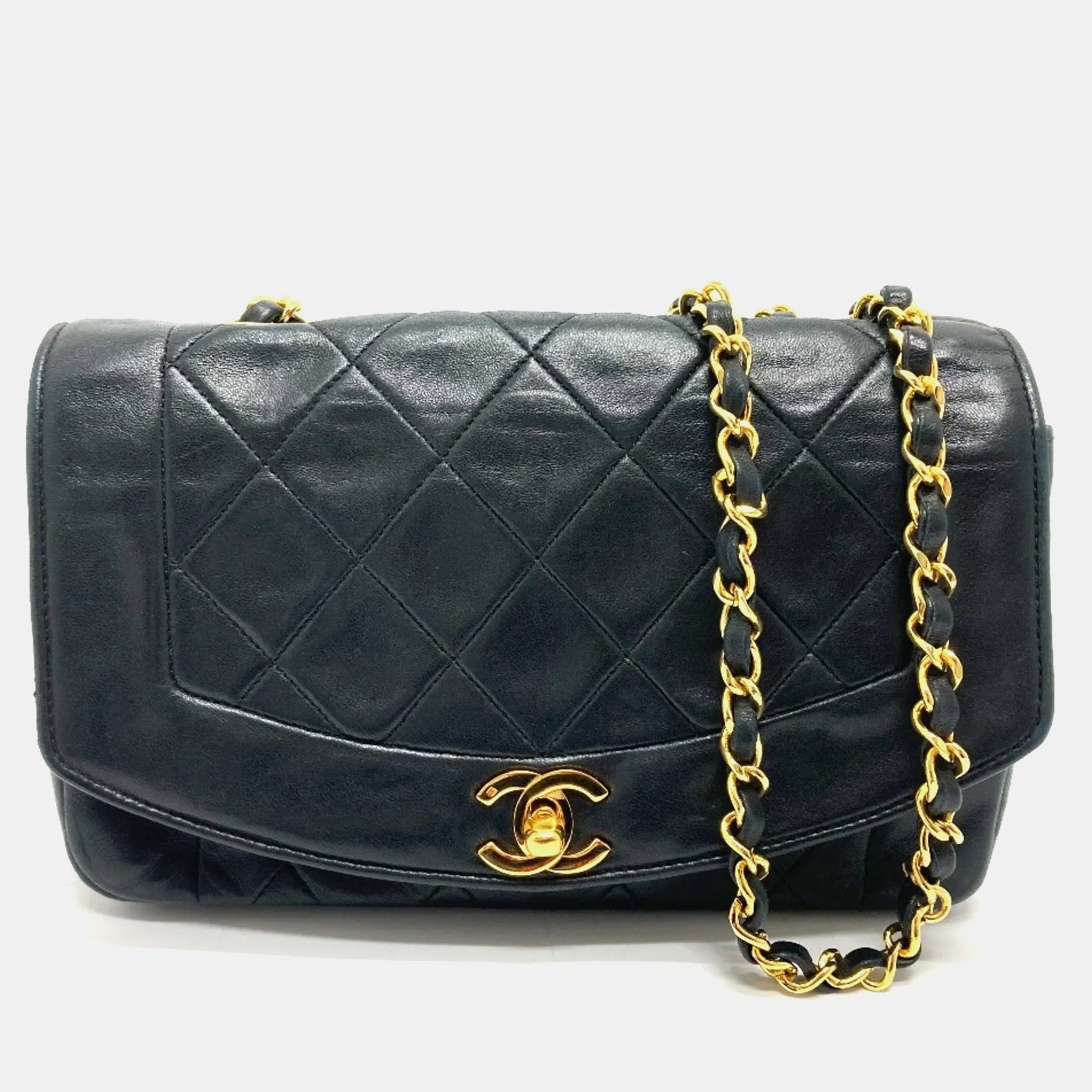 Chanel Sac à bandoulière à rabat Diana vintage en cuir noir matelassé