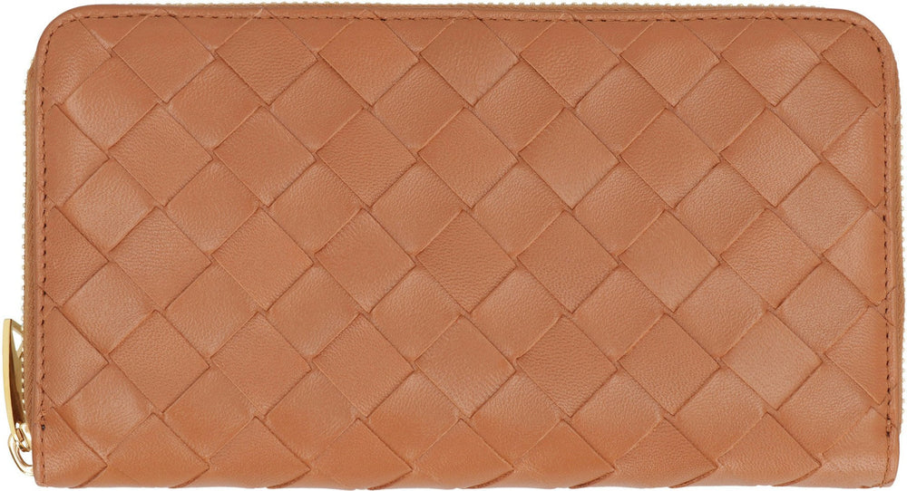 Women's Intrecciato Zip Around Wallet in Brown | Size UNICA | 742332VCPP2