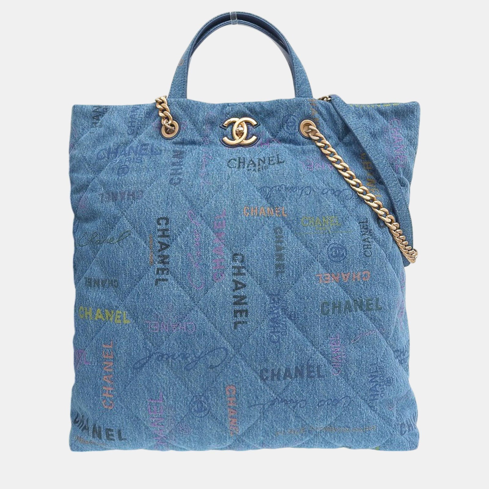 Chanel Blaue, gesteppte Maxi-Einkaufstasche aus Denim „Denim Mood“ mit Logodruck