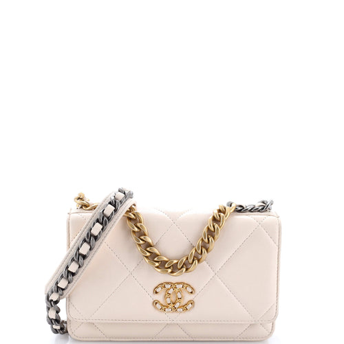 CHANEL 19 Wallet on Chain Quilted Lambskin