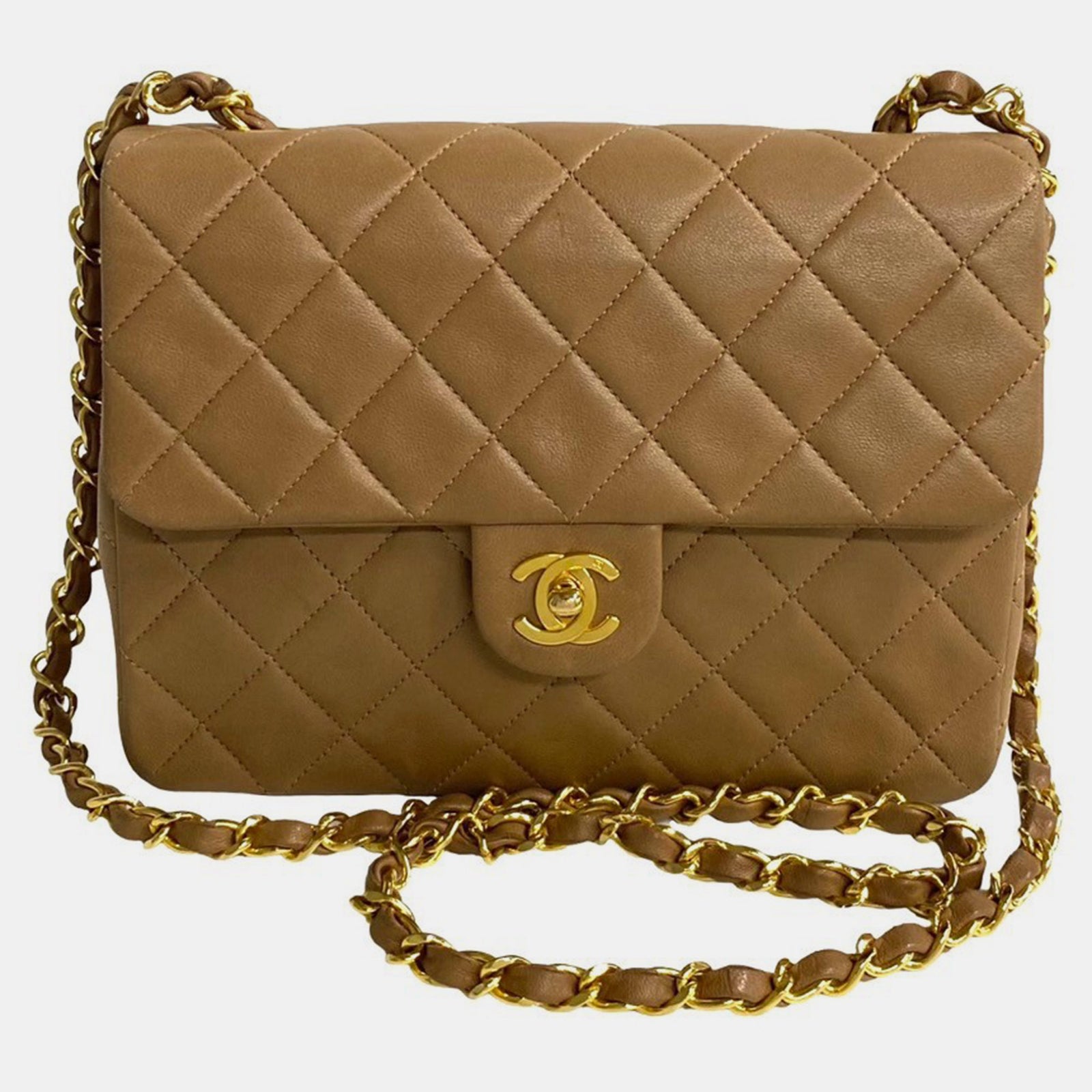 Chanel Mini sac à bandoulière classique à rabat simple en cuir d'agneau marron