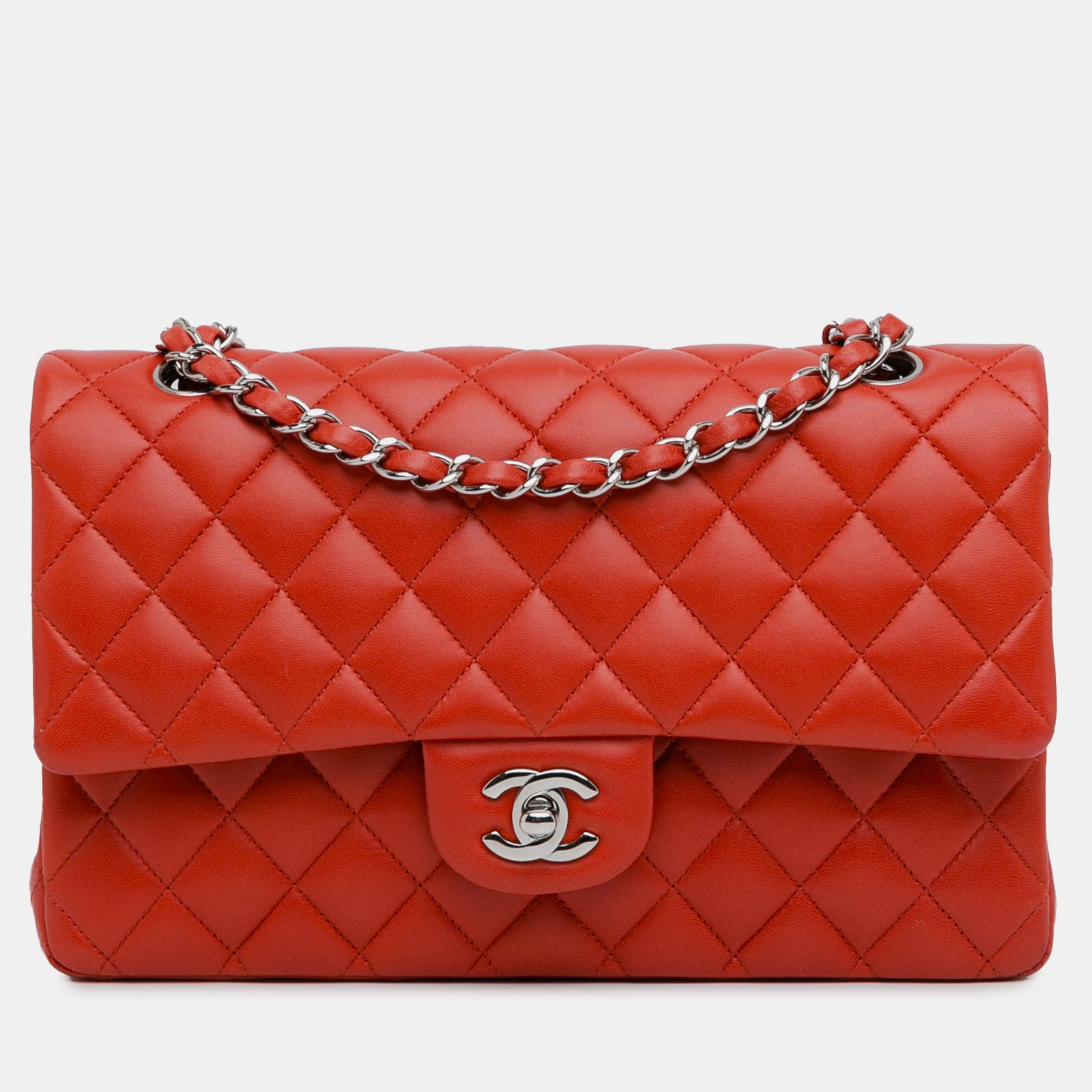 Chanel Sac à rabat classique de taille moyenne en cuir d'agneau rouge