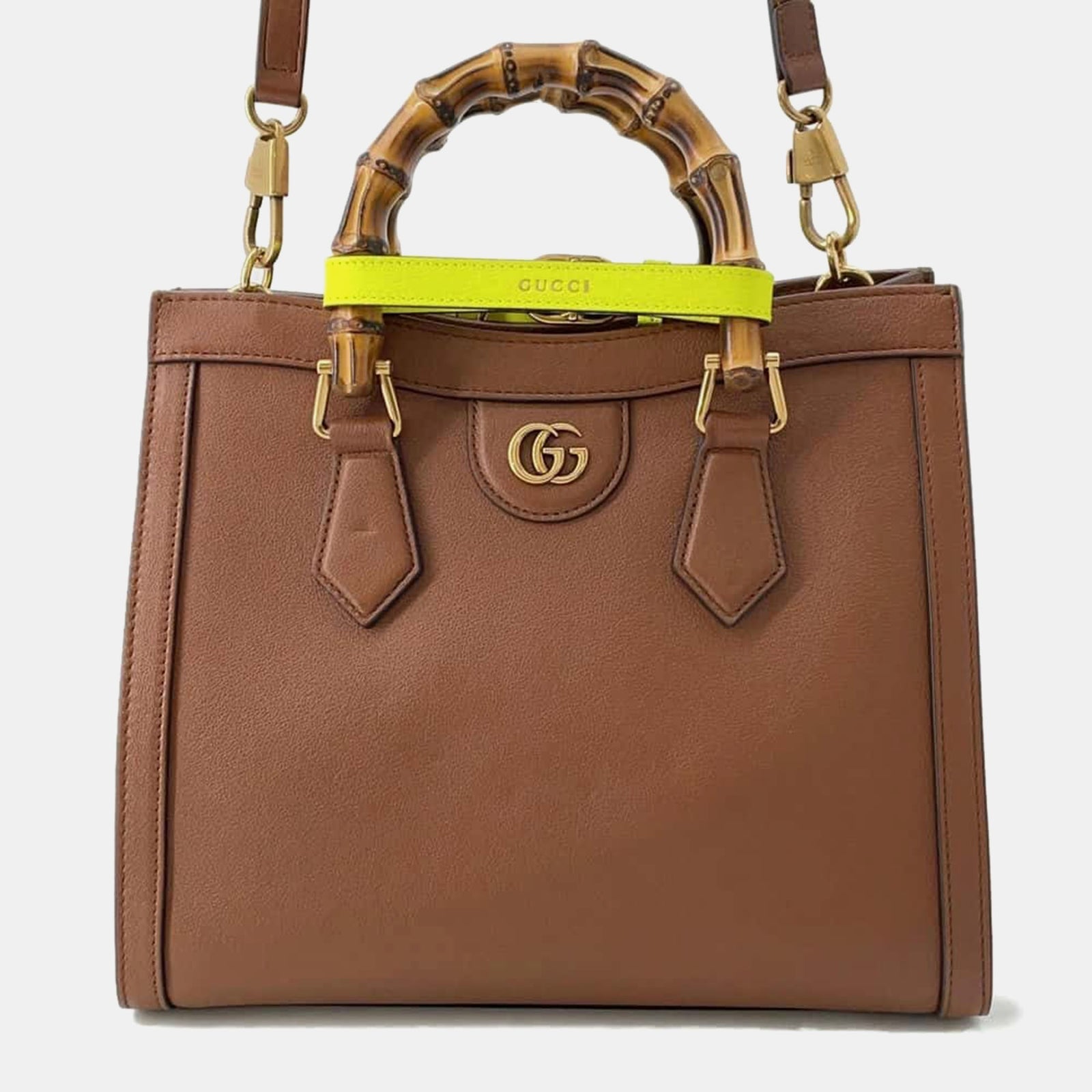 Gucci Petit sac fourre-tout en cuir Diana NM avec poignée en bambou