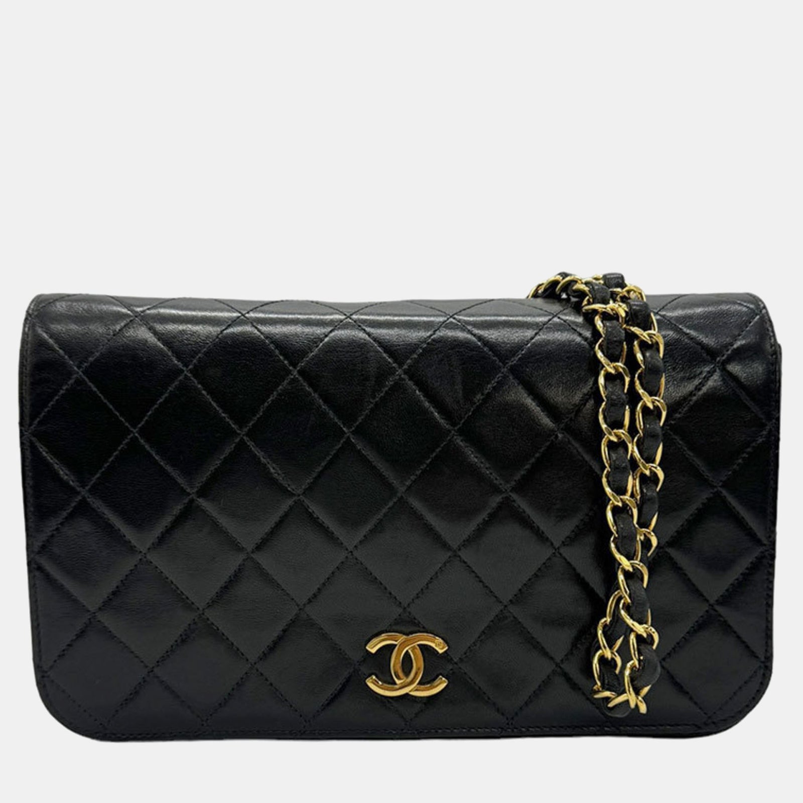 Chanel Sac à rabat en cuir noir matelassé CC