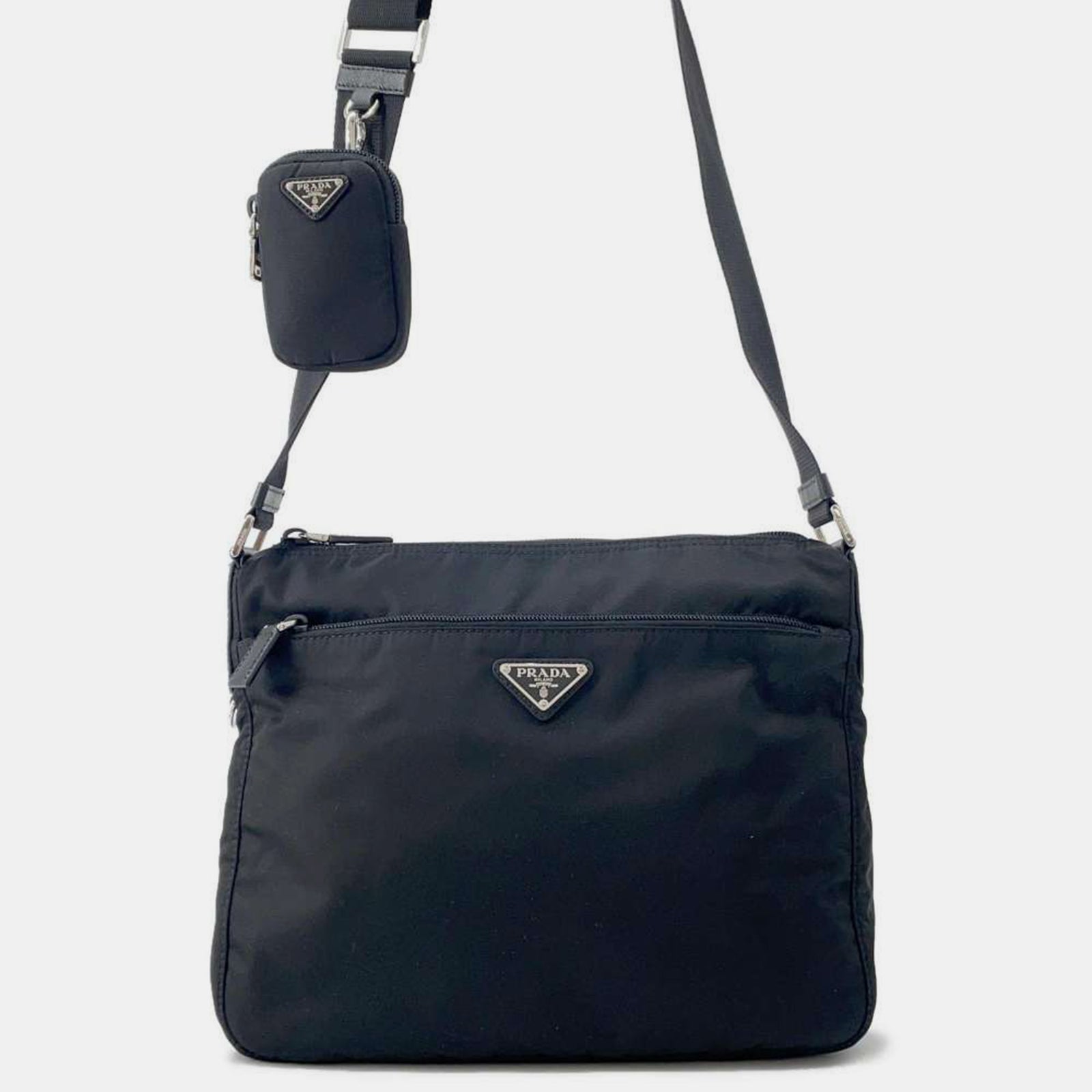 Prada Sac à bandoulière en nylon noir et cuir re-nylon