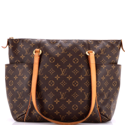 Totally Handbag Monogram Canvas MM