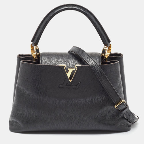Black Leather Capucines MM Bag