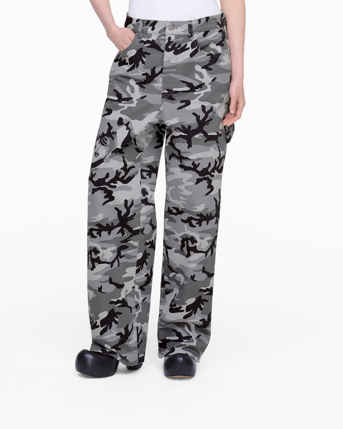 Marc Jacobs Marc Camo Oversized Jeans in Grey Multi, Size 24