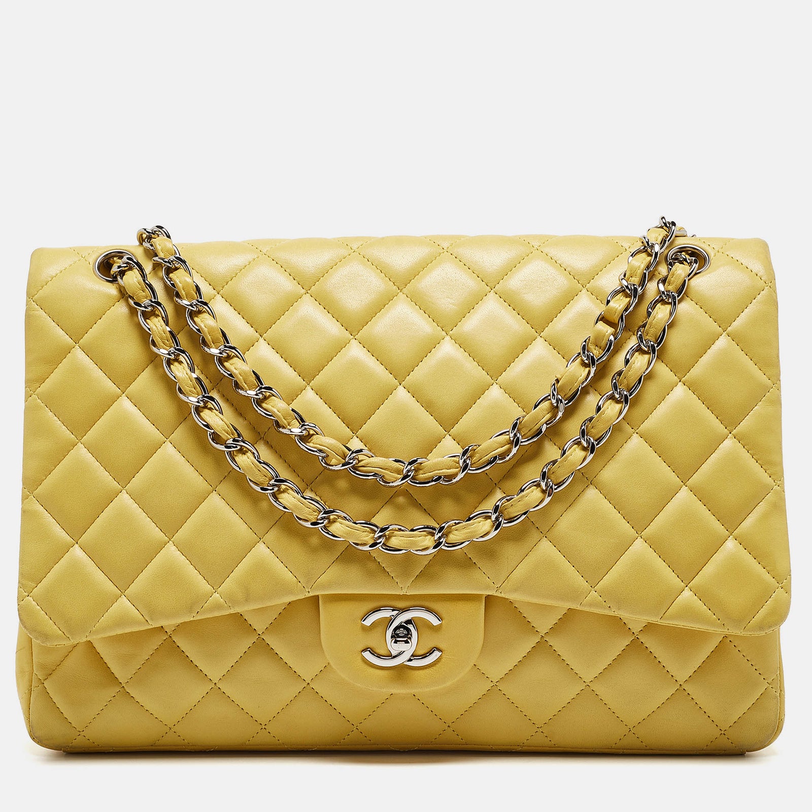 Chanel Sac à rabat maxi classique en cuir matelassé jaune