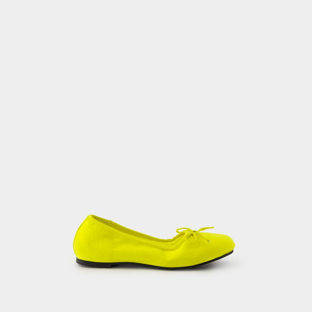 Balenciaga Women's Shoe Clutch in Black | 792751 Color 2AA7Q Color 1000