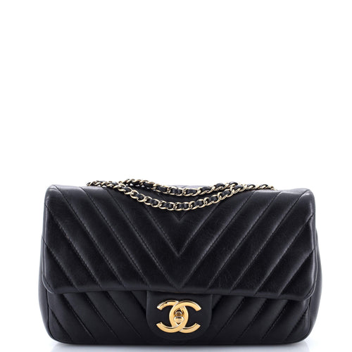 CHANEL Classic Single Flap Bag Chevron Lambskin Medium