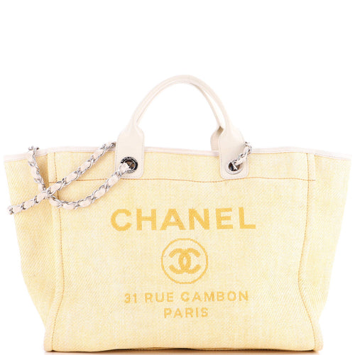 CHANEL Deauville Tote Raffia Medium
