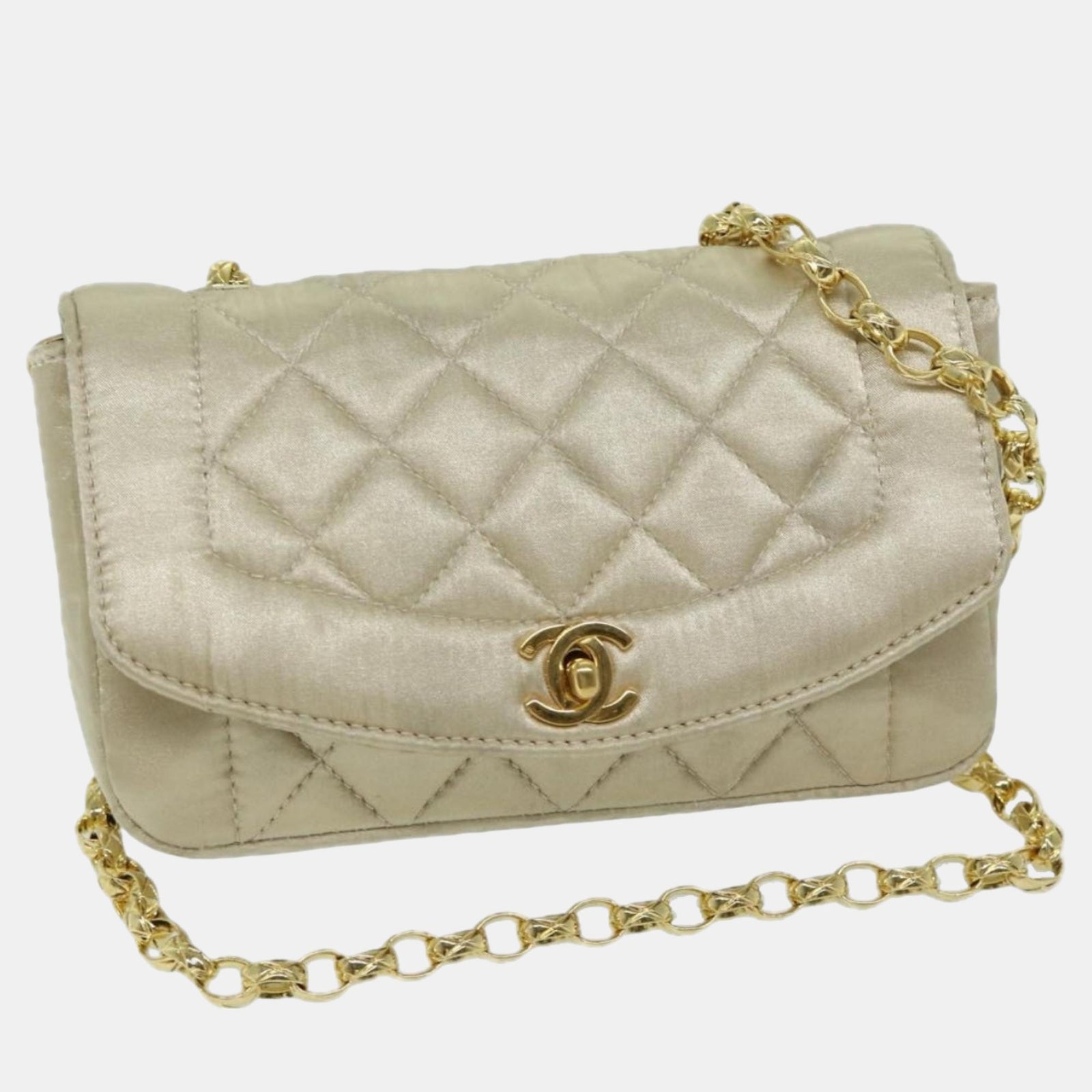 Chanel Sac à bandoulière à rabat Diana en soie beige vintage