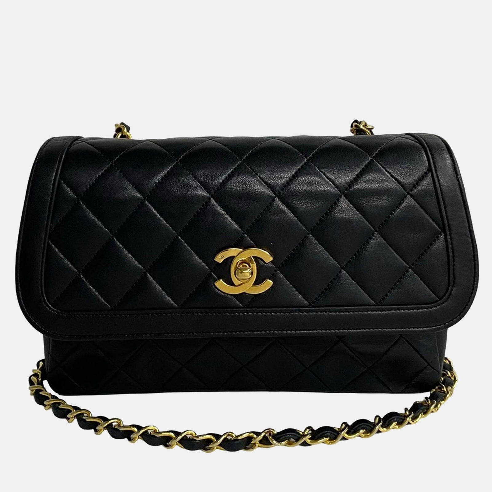 Chanel Schwarze Mademoiselle-Umhängetasche aus Leder