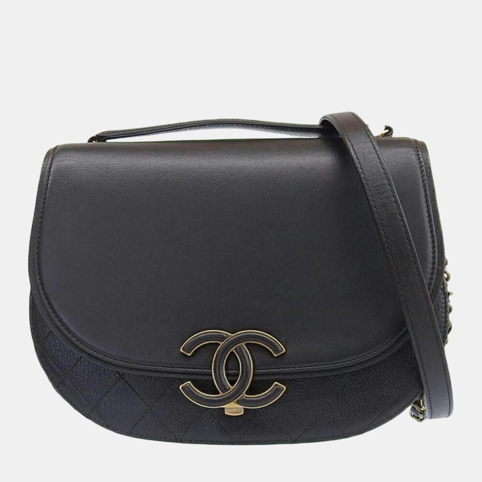 Chanel Sac messager à rabat Coco Curve de taille moyenne matelassé en cuir de veau brillant noir