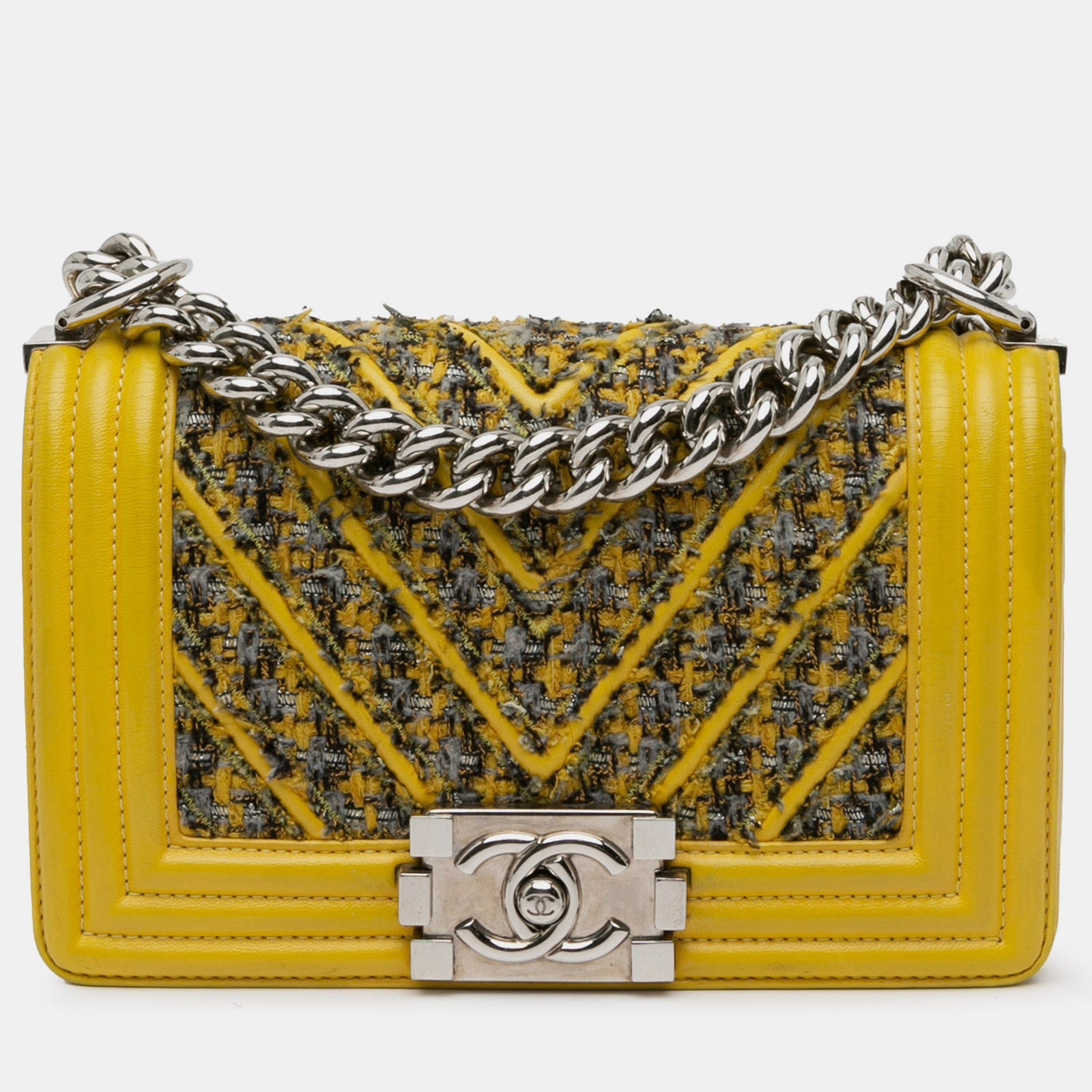 Chanel Kleine Boy-Flap aus Tweed und Lammleder im Chevron-Stil