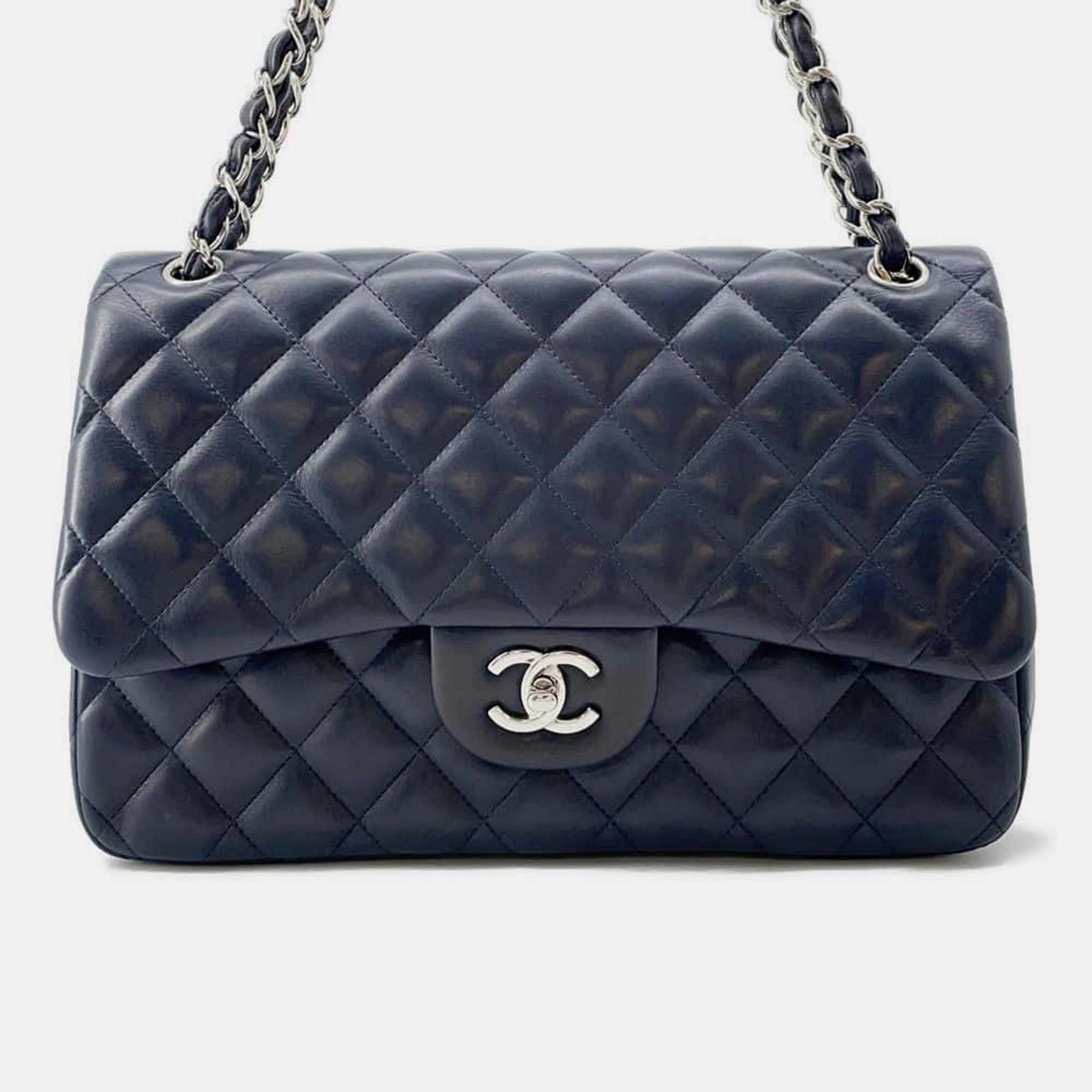 Chanel Sac à bandoulière classique à double rabat en cuir bleu marine de taille moyenne