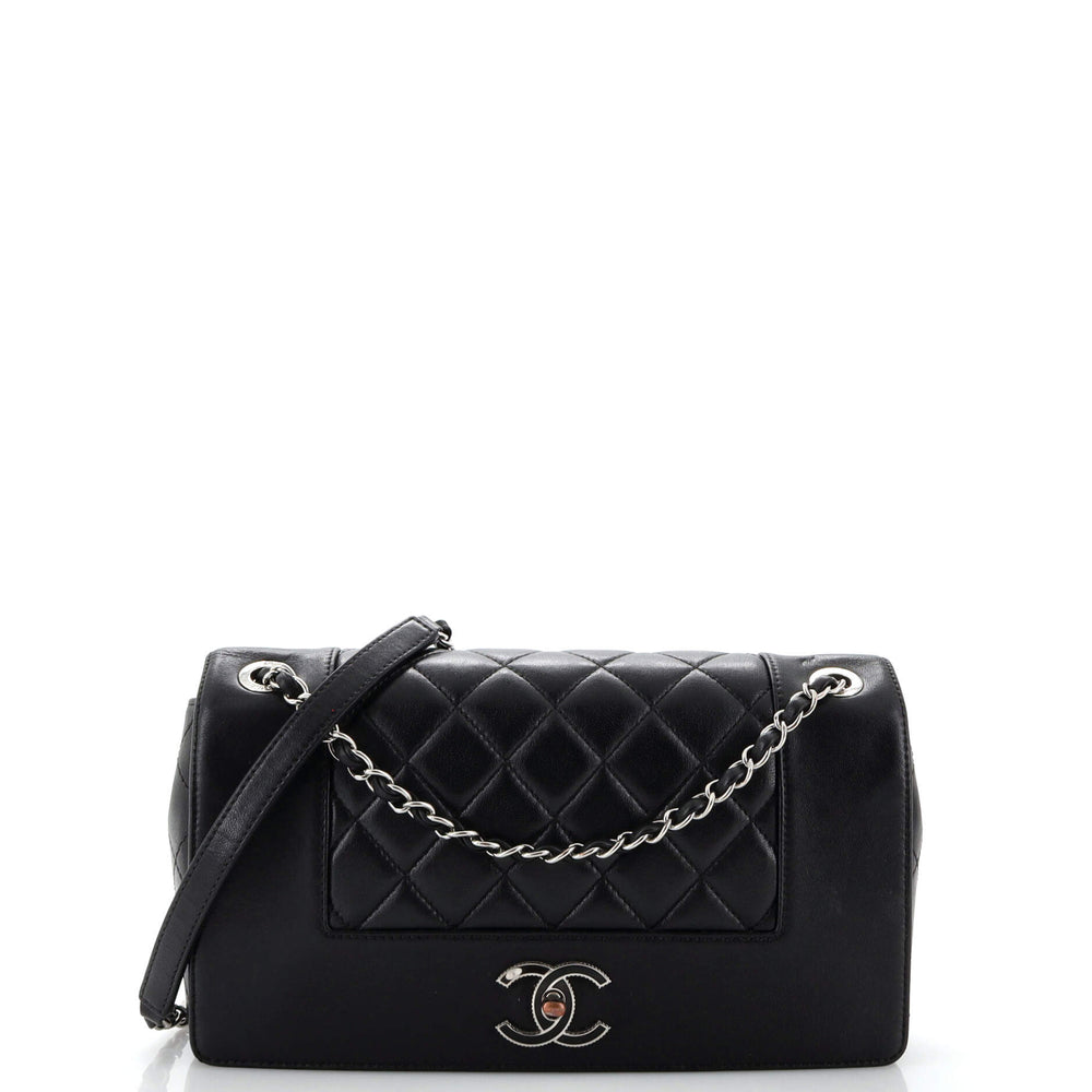 CHANEL Mademoiselle Vintage Flap Bag gestepptes Schaffell Mittel