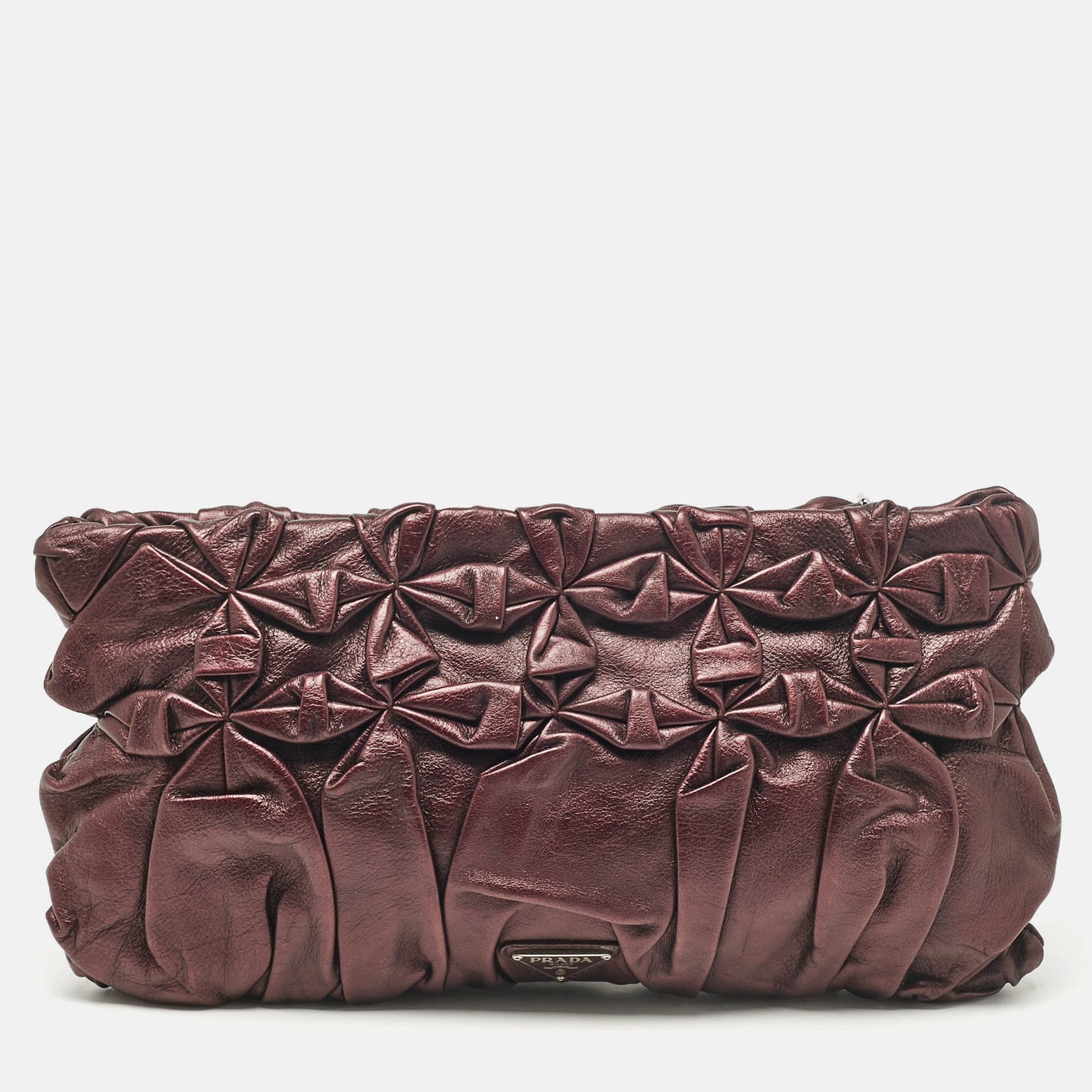 Prada Lilafarbene Clutch aus plissiertem Leder „Mirtillo“