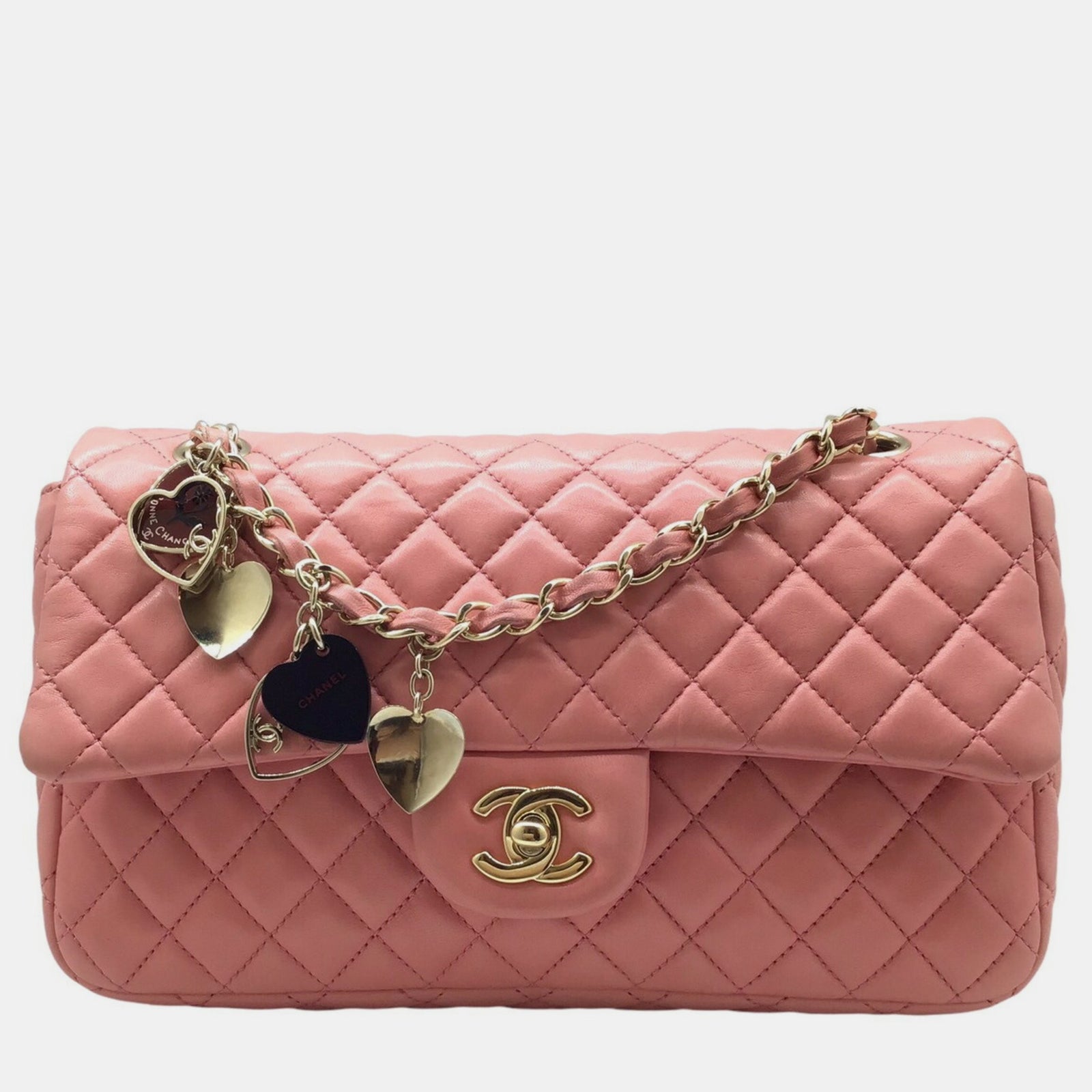 Chanel Rosafarbene Schultertasche „Valentine“ aus Matelassé-Leder mit Kette