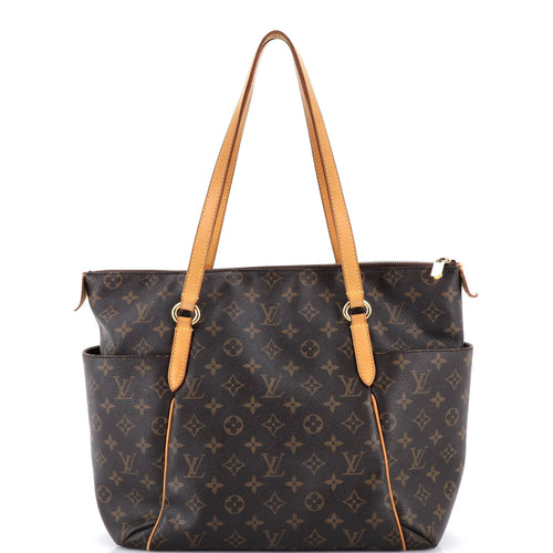 Totally Handbag Monogram Canvas MM