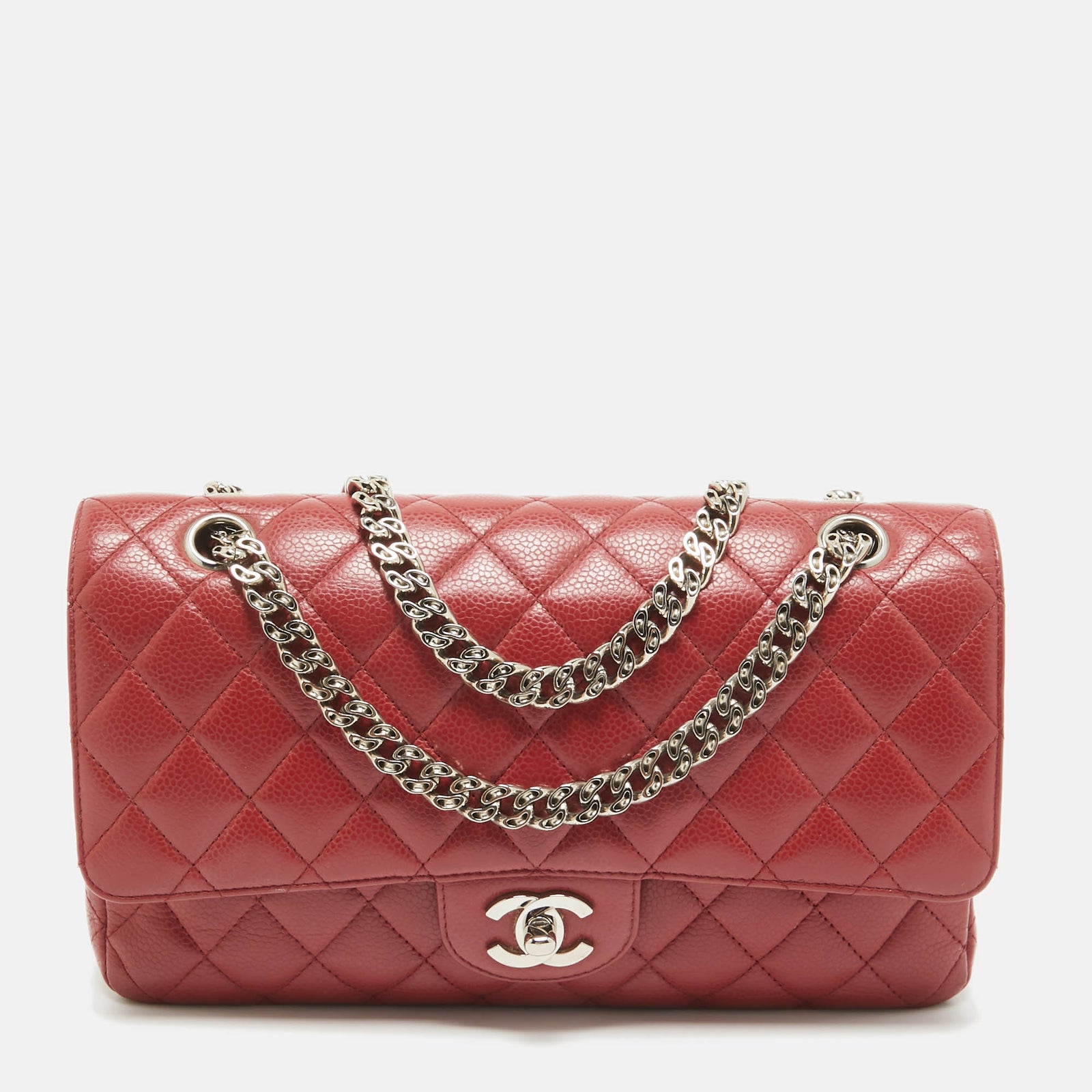 Chanel Sac à rabat classique de taille moyenne en cuir caviar rouge