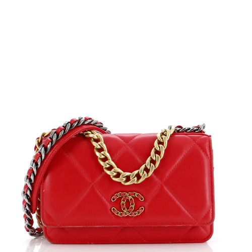 CHANEL 19 Wallet on Chain Quilted Lambskin