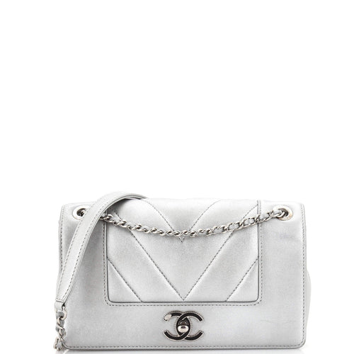 CHANEL Mademoiselle Vintage Flap Bag Chevron Sheepskin Small