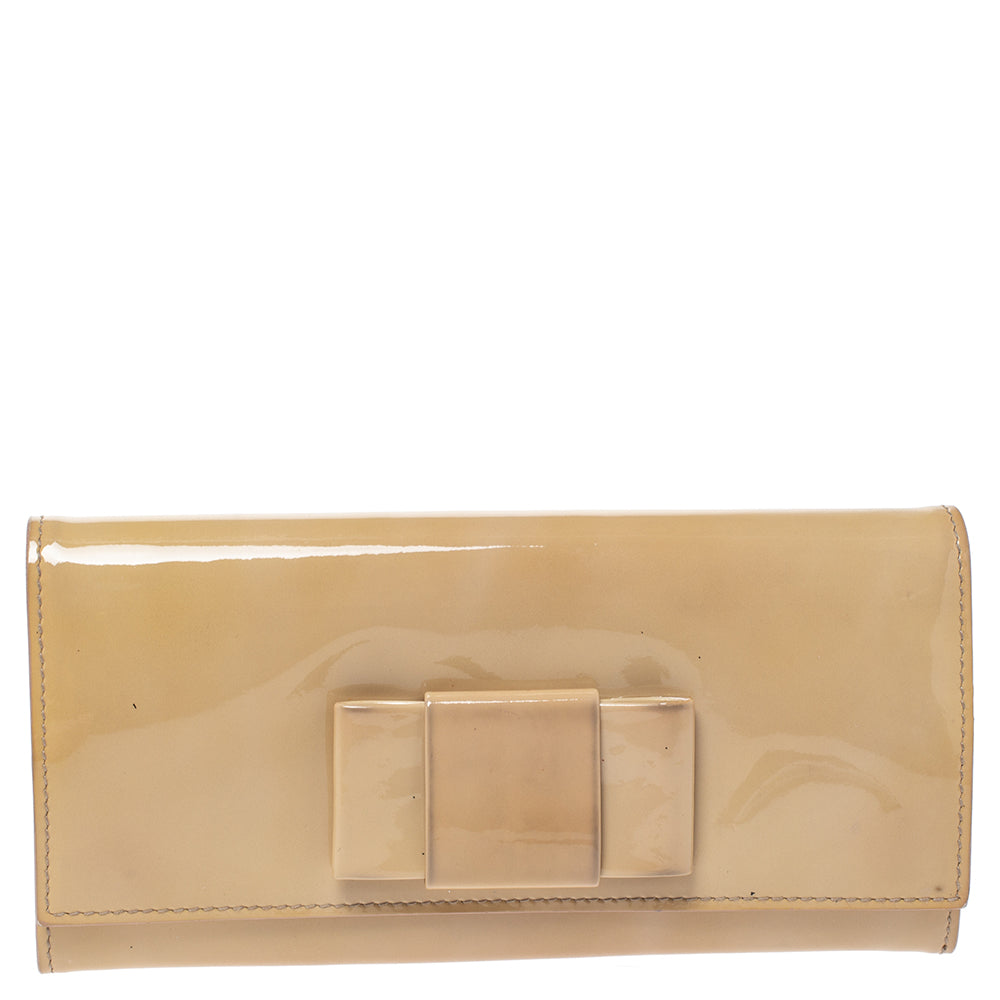 Miu Miu Beige Patent Leather Bow Continental Wallet