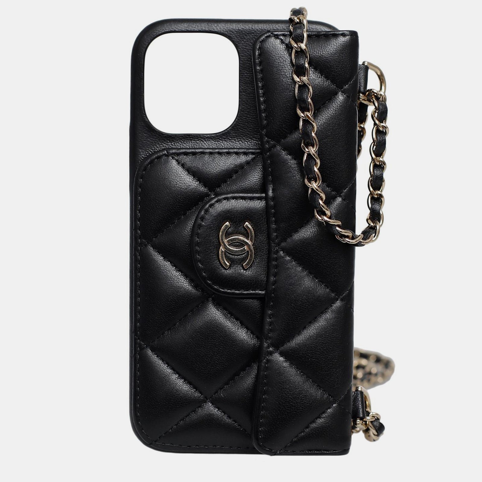 Chanel Schwarzes gestepptes iPhone 12Pro-Case mit Kette aus Lammleder