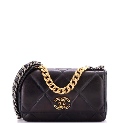 CHANEL 19 Wallet on Chain Quilted Lambskin
