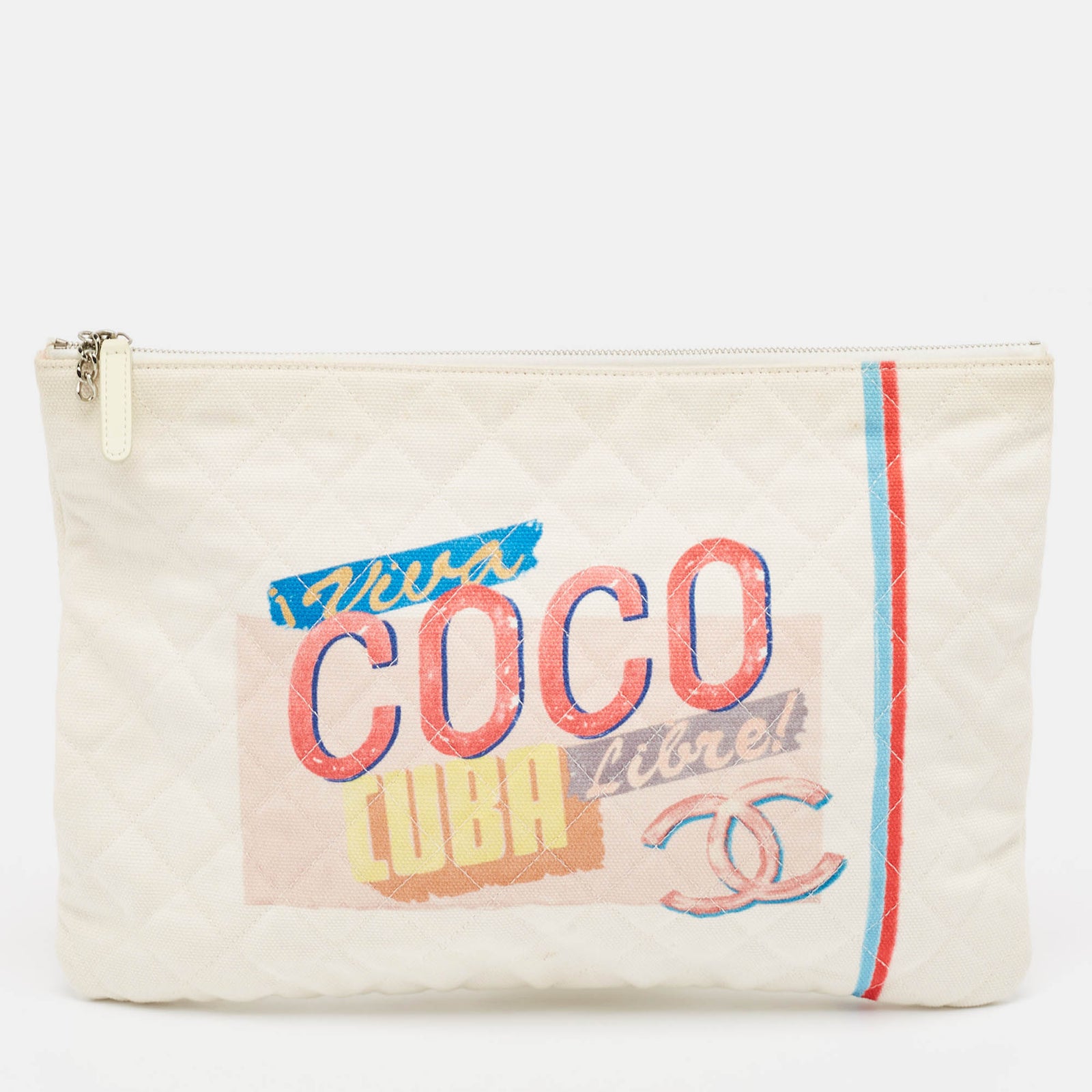 Chanel O-Case-Clutch „Coco Cuba“ aus gestepptem Canvas in Weiß