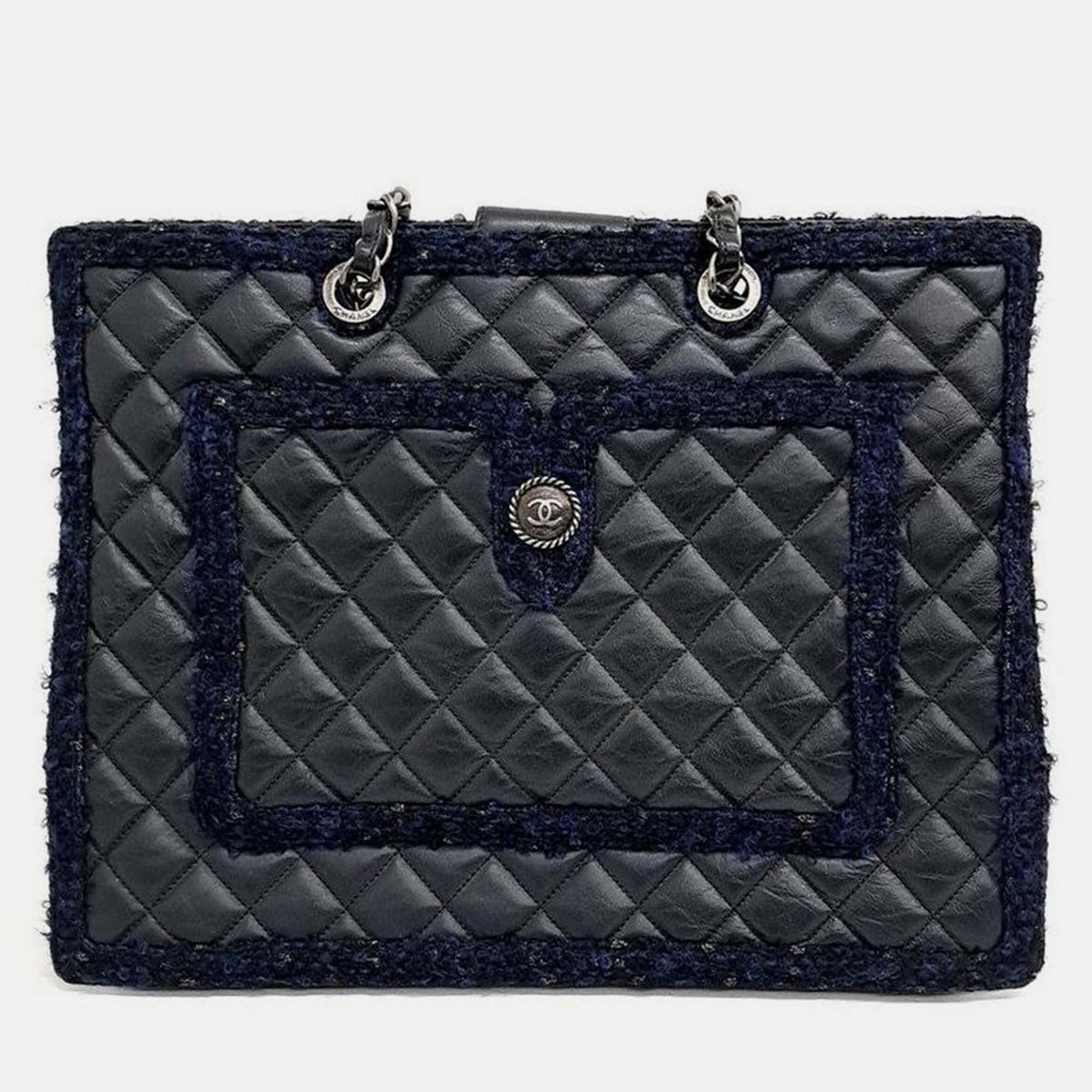 Chanel tweed shoulder bag