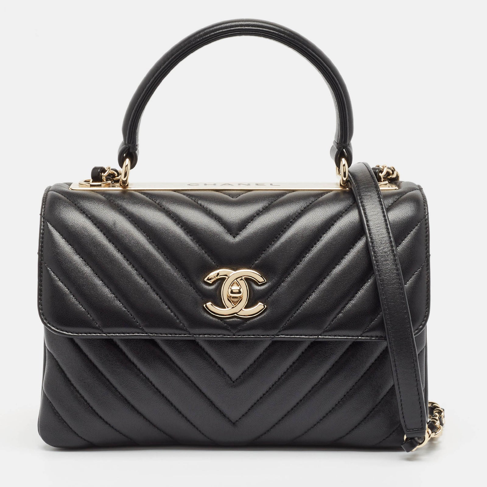 Chanel Kleine trendige CC-Tasche aus schwarzem Leder mit Chevron-Muster und Henkel