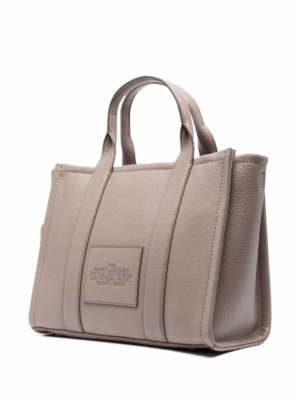 Marc Jacobs Marc Jacobs Belt Shoulder Shoulder Hammered Leather Logo Tote Bag - Beige