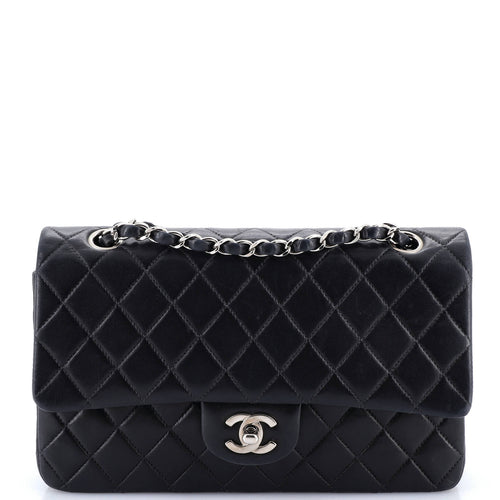 CHANEL Vintage Classic Double Flap Bag Quilted Lambskin Medium
